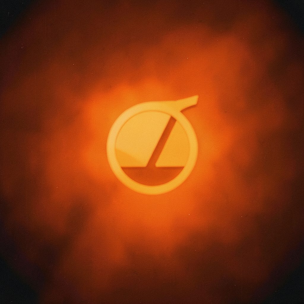 شعار موقع Yellow بحروف ذهبية أنيقة على خلفية داكنة